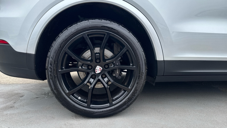 Porsche Cayenne 5dr Tiptronic S Petrol Estate